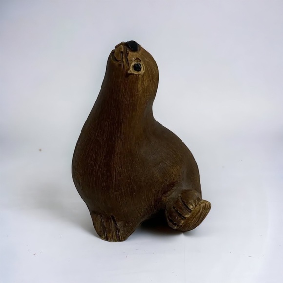 Artesania Rinconada Brown Seal Figurine Signed Animal Uruguay Handcrafted - Picture 1 of 9
